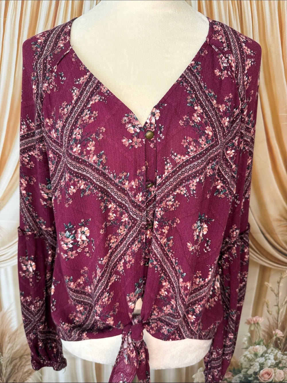 Jolt Plum Floral Button-Front Tie-Hem Blouse